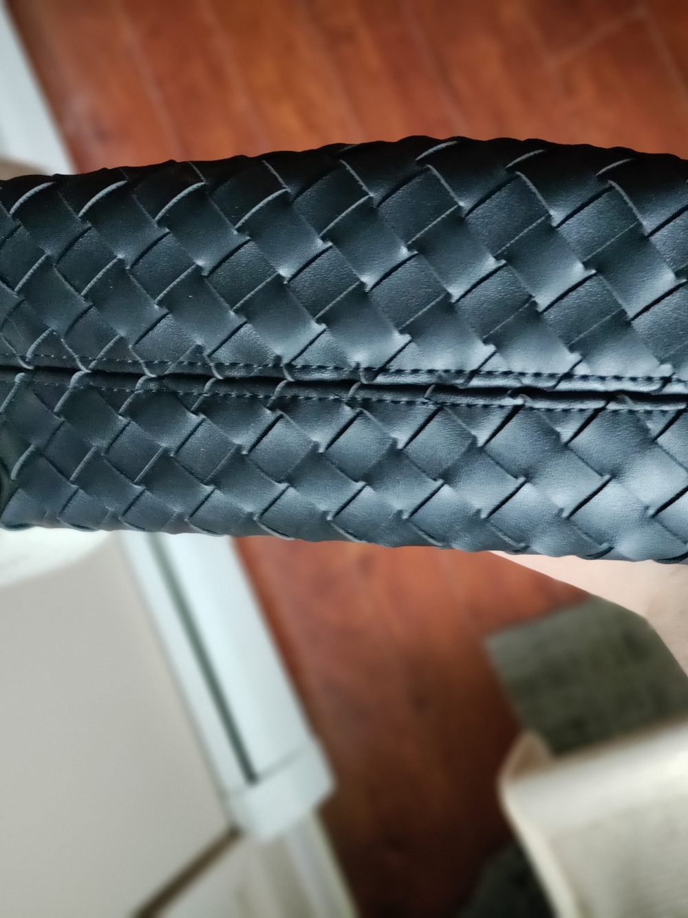 Black Woven Bottega-Style Crossbody Bag - Picture 5 of 5